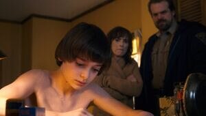 Stranger Things: 2×4